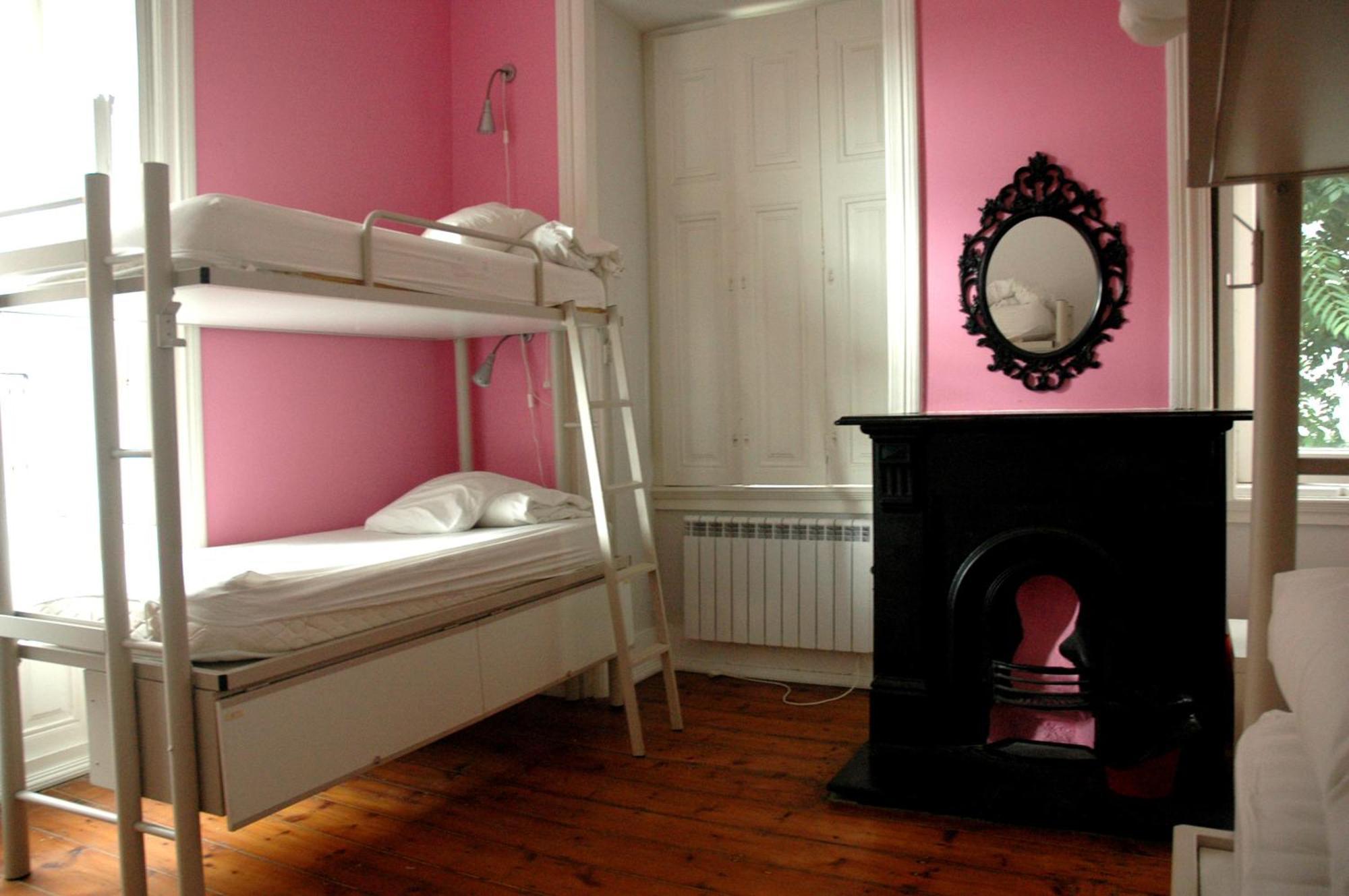 Safestay Lisbon Bairro Alto Szoba fotó