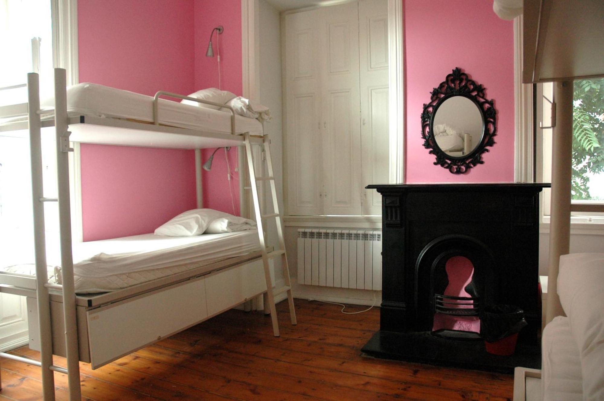 Safestay Lisbon Bairro Alto Szoba fotó